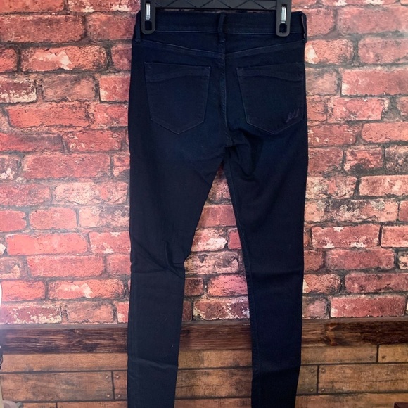 Express jeans super soft denim legging mid rise size 0 Like brand new - Picture 3 of 5